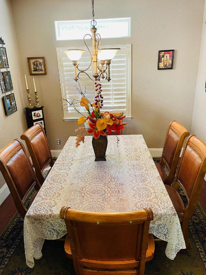 Beautiful Room In Fair Oaks Exterior photo
