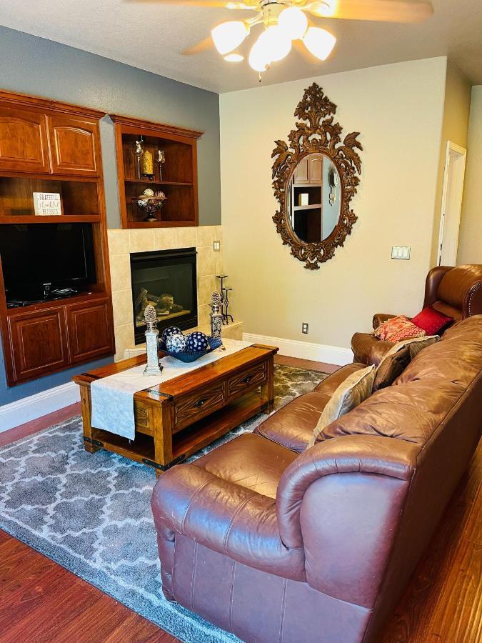 Beautiful Room In Fair Oaks Exterior photo